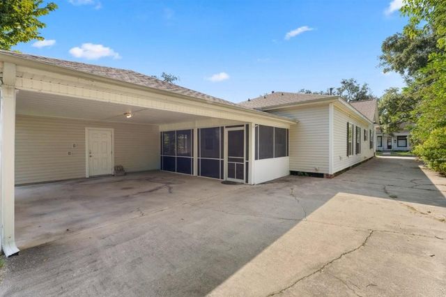 827 Clarence Street, Lake Charles, LA 70601