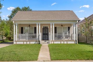 827 Clarence Street, Lake Charles, LA 70601