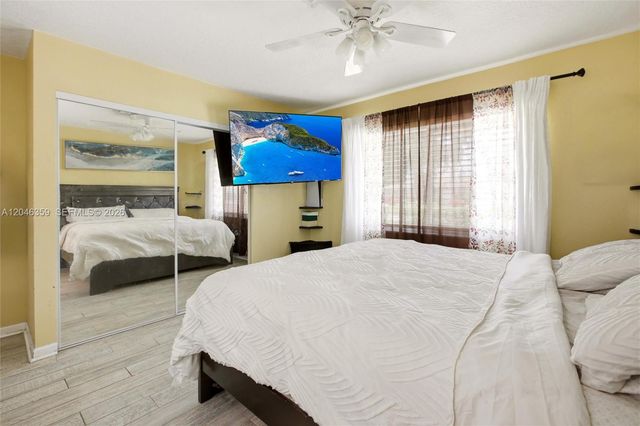 1476 N Mangonia Dr, West Palm Beach, FL 33401