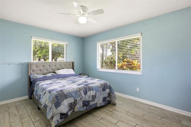 1476 N Mangonia Dr, West Palm Beach, FL 33401