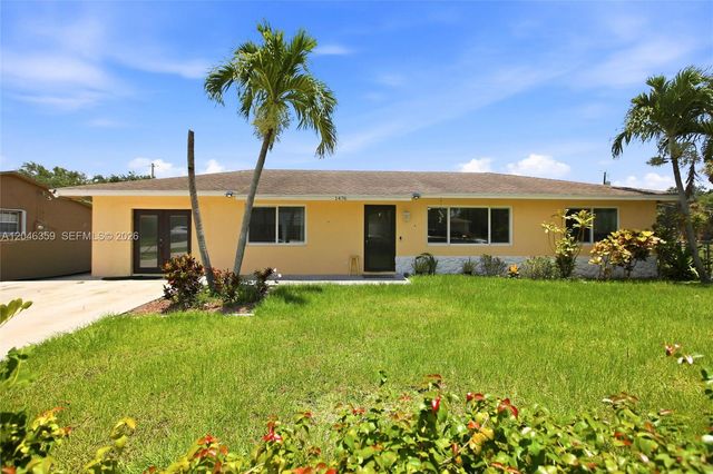 1476 N Mangonia Dr, West Palm Beach, FL 33401