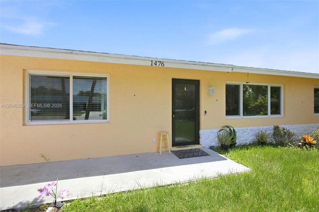 1476 N Mangonia Dr, West Palm Beach, FL 33401