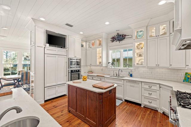 103 Fels Avenue, Fairhope, AL 36532