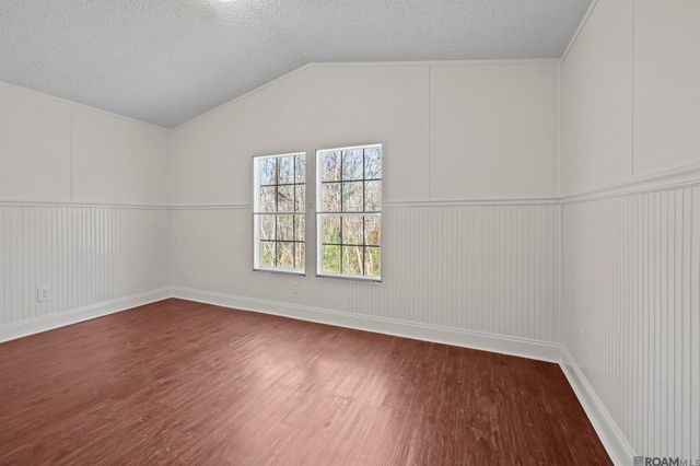 39054 Camp Dr, Prairieville, LA 70769