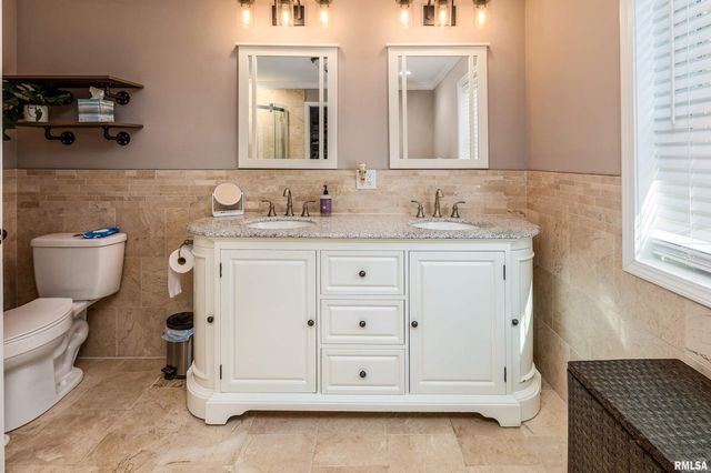 412 Noah Lane, Carterville, IL 62918