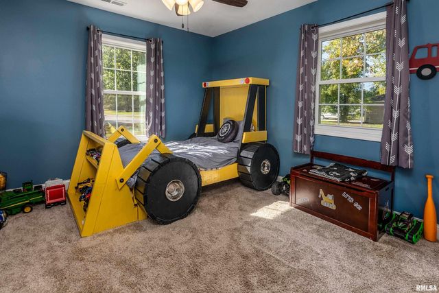 412 Noah Lane, Carterville, IL 62918