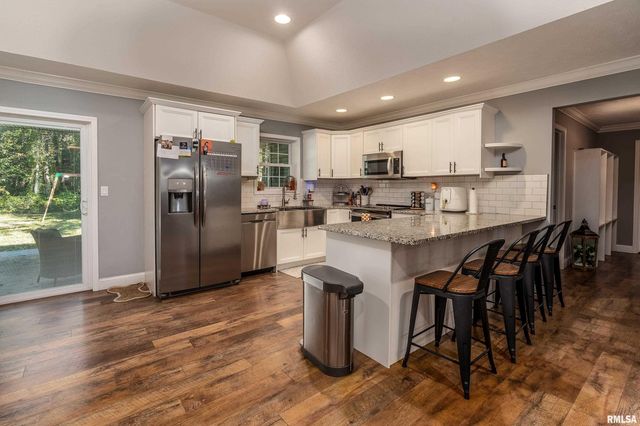 412 Noah Lane, Carterville, IL 62918