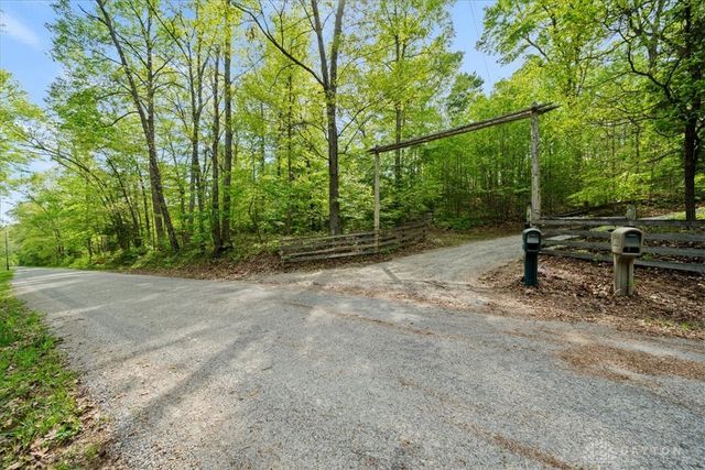 1393 Dutch Thomas Road, Peebles, OH 45660