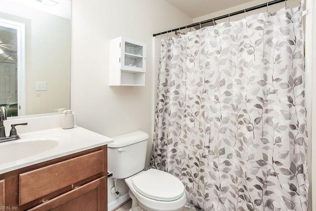 431 Old Colonial Way Unit 303, Newport News, VA 23608
