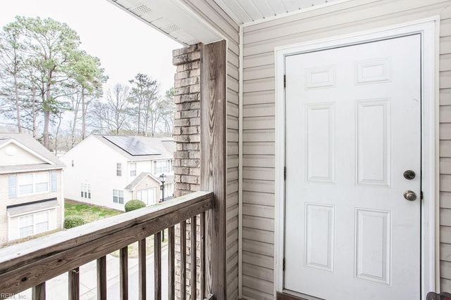 431 Old Colonial Way Unit 303, Newport News, VA 23608
