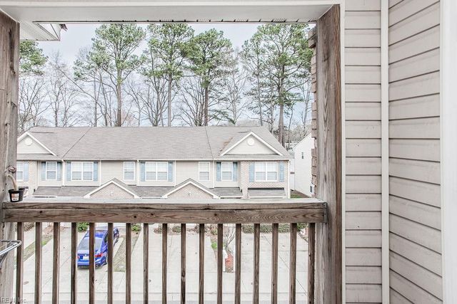 431 Old Colonial Way Unit 303, Newport News, VA 23608