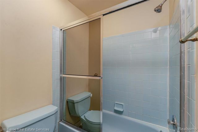 64 Rosebud Lane, Mount Clemens, MI 48043