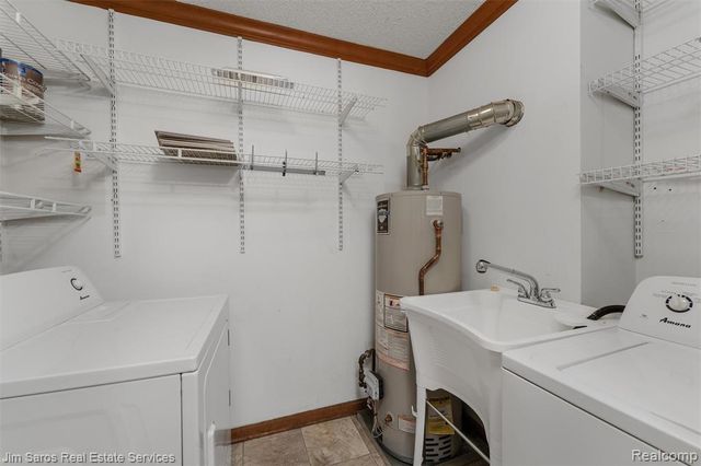 64 Rosebud Lane, Mount Clemens, MI 48043