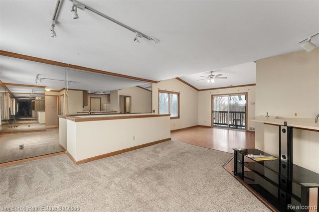 64 Rosebud Lane, Mount Clemens, MI 48043