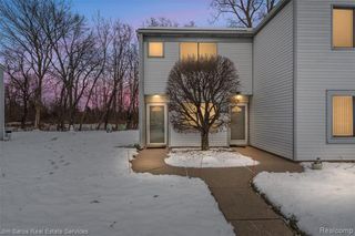 64 Rosebud Lane, Mount Clemens, MI 48043