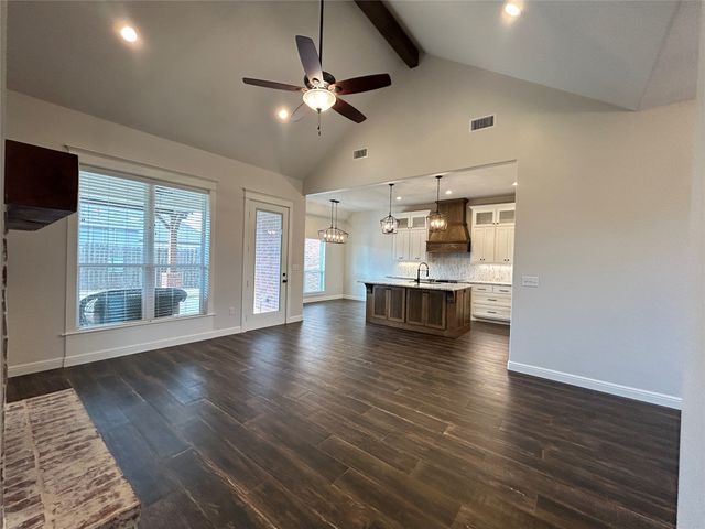 404 Cody Circle N, Sulphur Springs, TX 75482