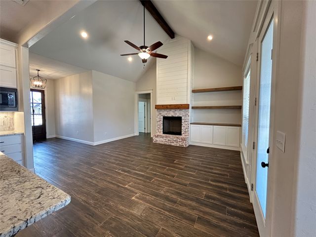 404 Cody Circle N, Sulphur Springs, TX 75482