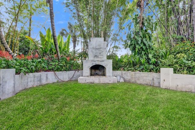 4209 180th Avenue N, Loxahatchee, FL 33470