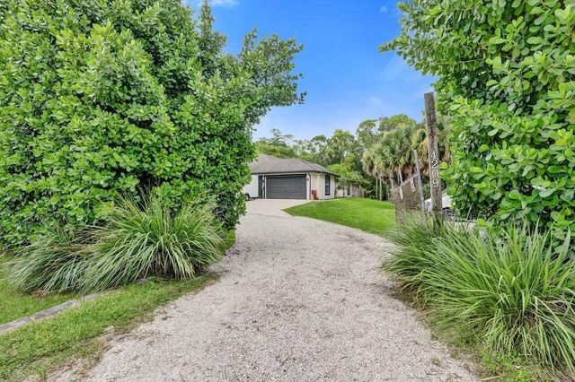 4209 180th Avenue N, Loxahatchee, FL 33470