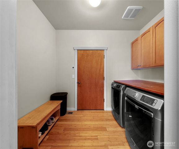 1302 Eastwood Way, Lynden, WA 98264