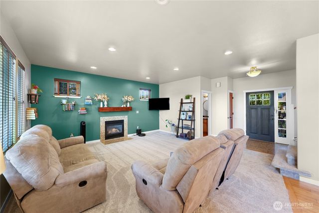 1302 Eastwood Way, Lynden, WA 98264