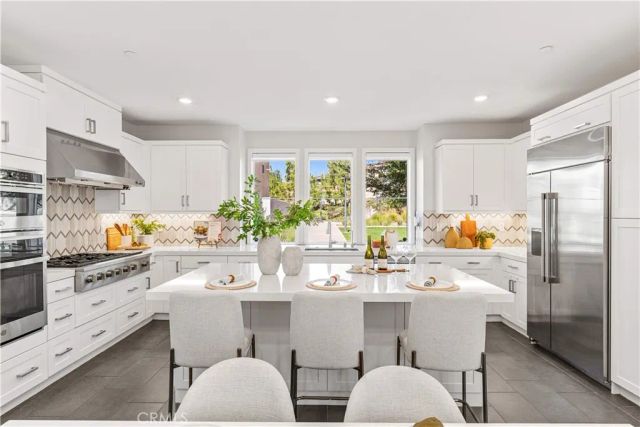 238 Chorus, Irvine, CA 92618