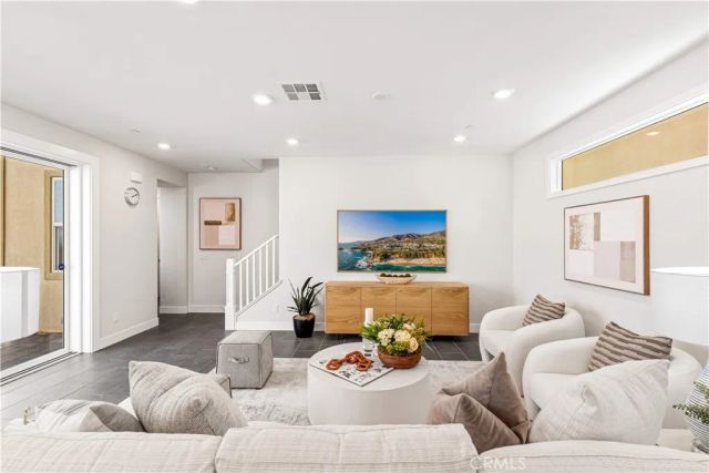 238 Chorus, Irvine, CA 92618