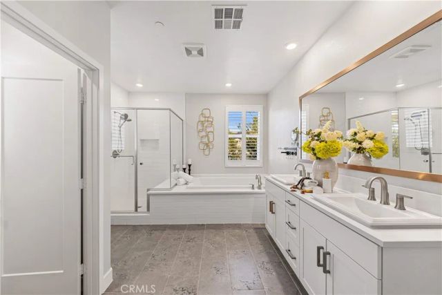 238 Chorus, Irvine, CA 92618