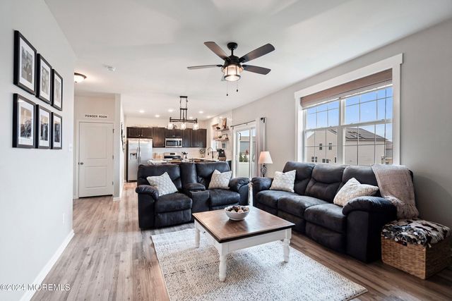 22 Dylan Boulevard, Barnegat, NJ 08005