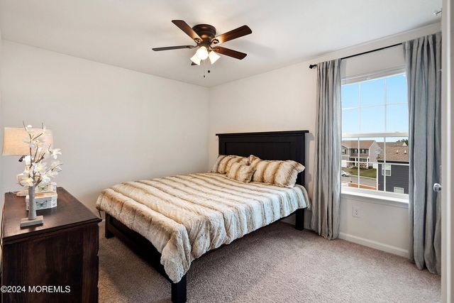 22 Dylan Boulevard, Barnegat, NJ 08005