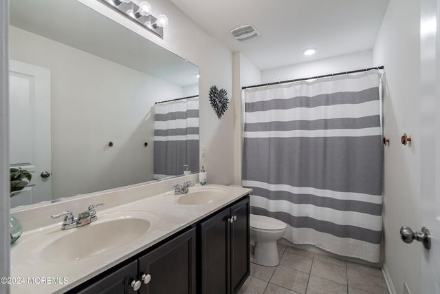 22 Dylan Boulevard, Barnegat, NJ 08005