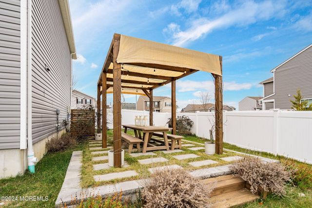 22 Dylan Boulevard, Barnegat, NJ 08005