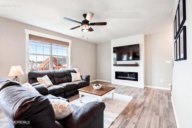 22 Dylan Boulevard, Barnegat, NJ 08005