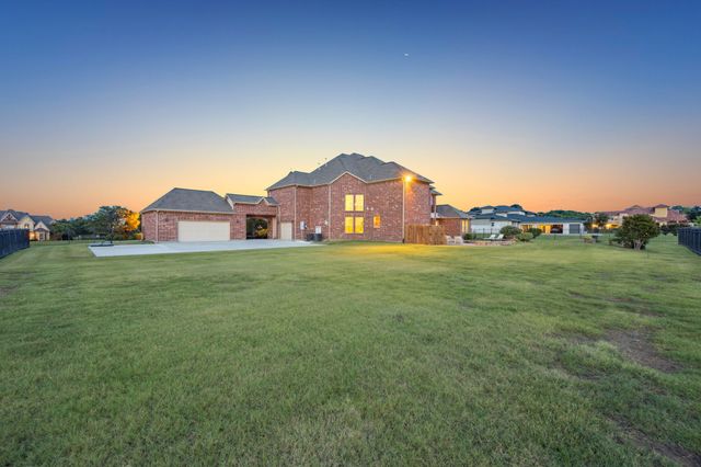 211 Tanner Creek Circle, Sunnyvale, TX 75182