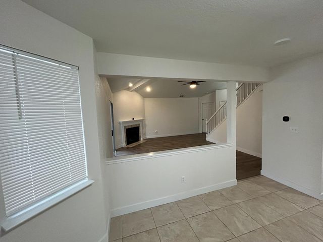 5930 Welch Ave, Stockton, CA 95210