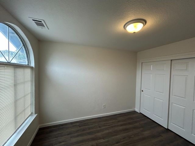 5930 Welch Ave, Stockton, CA 95210