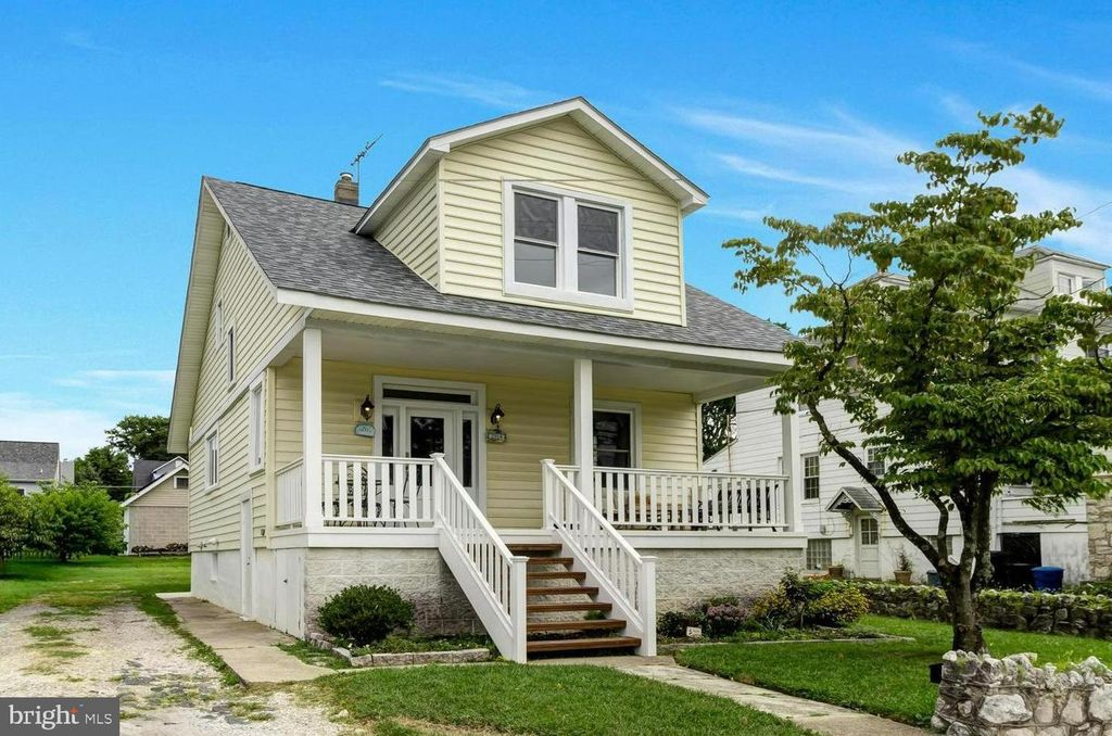 2914 HILLCREST AVE, Baltimore, MD 21234