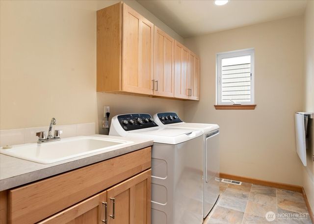 1809 Watkins Road, Freeland, WA 98249