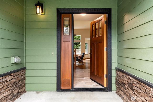 1809 Watkins Road, Freeland, WA 98249