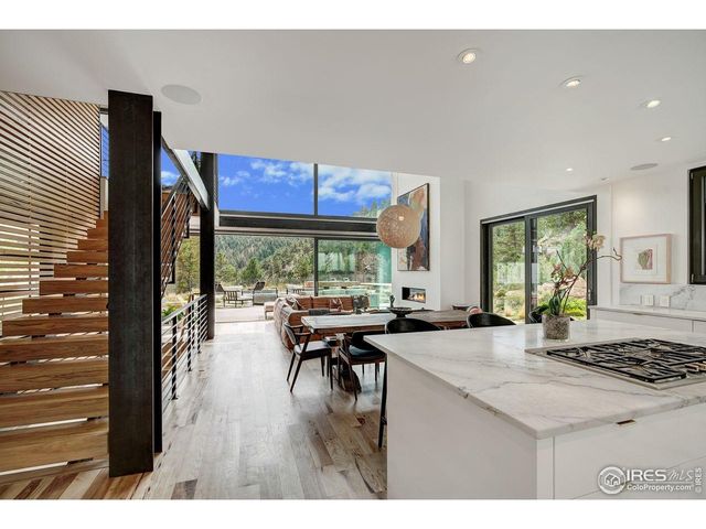 228 Lion Pt, Boulder, CO 80302