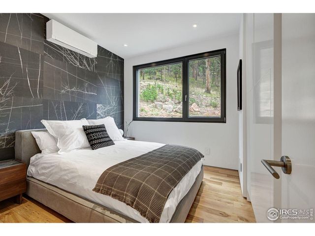 228 Lion Pt, Boulder, CO 80302