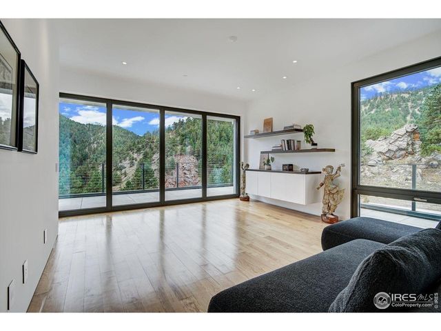 228 Lion Pt, Boulder, CO 80302