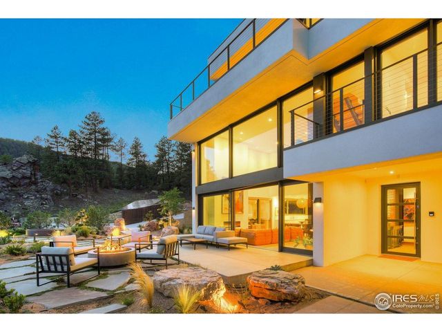 228 Lion Pt, Boulder, CO 80302