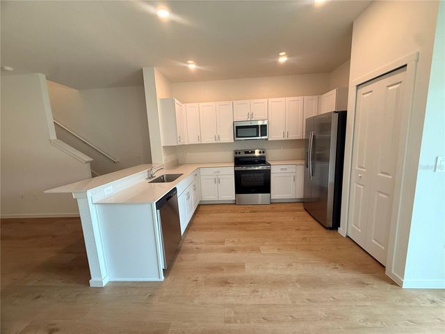 5339 MARITIME BREEZE LOOP, Tampa, FL 33619