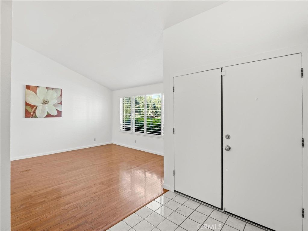 Image 10 of property listing at 873 Cedar, Lemoore, CA 93245