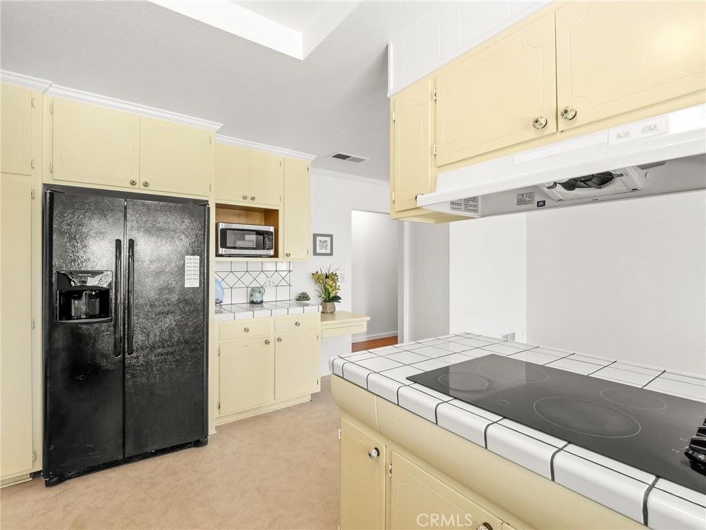 Image 23 of property listing at 873 Cedar, Lemoore, CA 93245