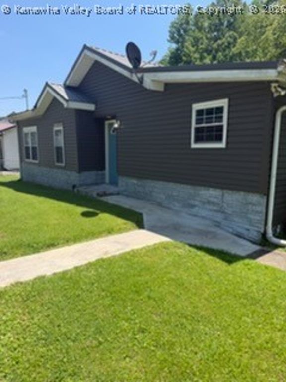 364 Campbells Creek Drive, Charleston, WV 25306