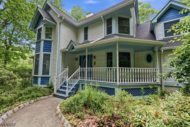 4 Meadow Oak Dr, Frelinghuysen Twp., NJ 07825