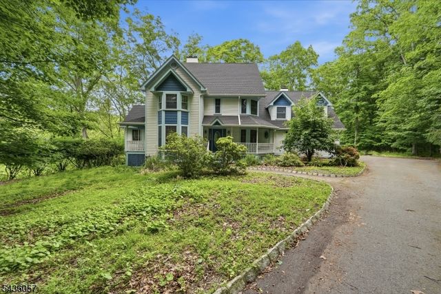 4 Meadow Oak Dr, Frelinghuysen Twp., NJ 07825