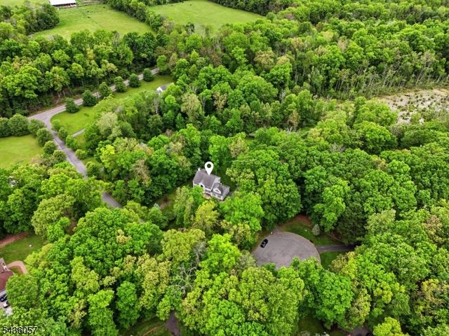 4 Meadow Oak Dr, Frelinghuysen Twp., NJ 07825